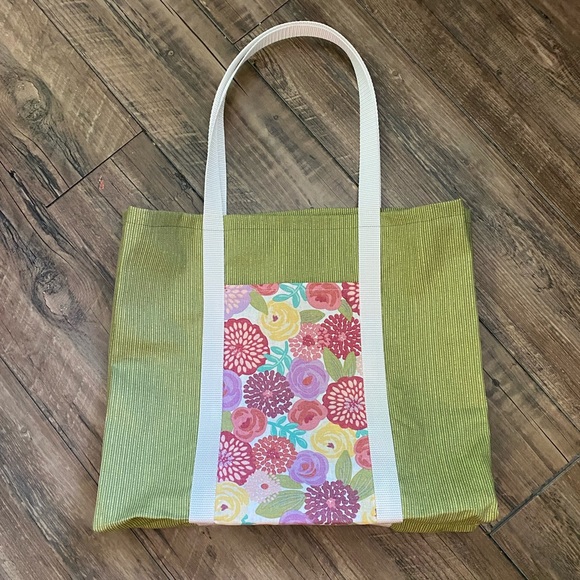 Large tote bag - “sage and floral” - Picture 2 of 4